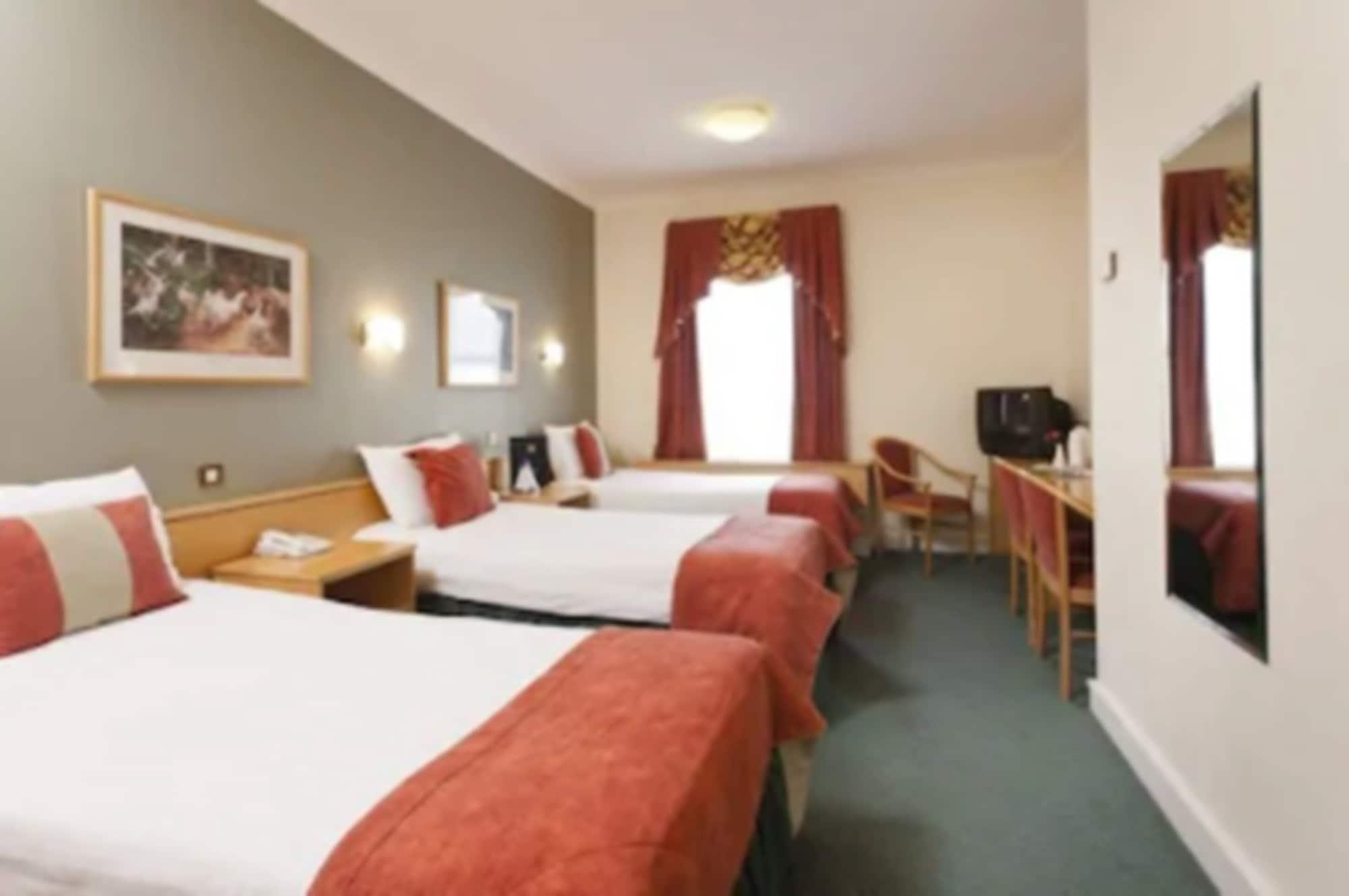 Pery'S Hotel Limerick Junction Eksteriør billede